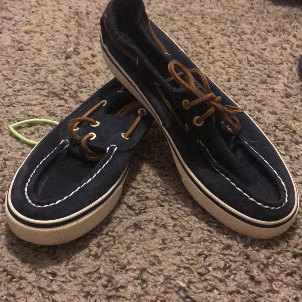 Navy blue Sperry’s